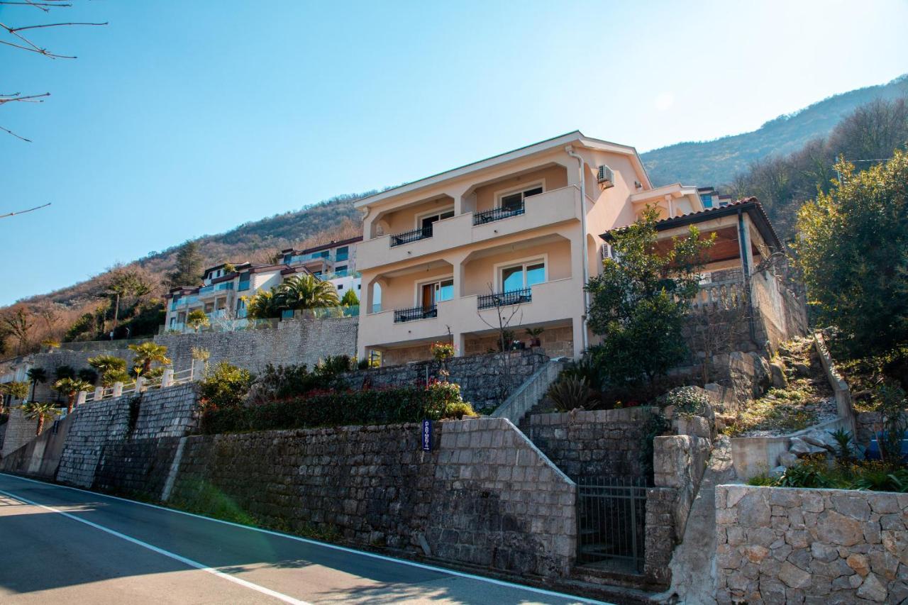 La Castagna Apartments كوتور المظهر الخارجي الصورة